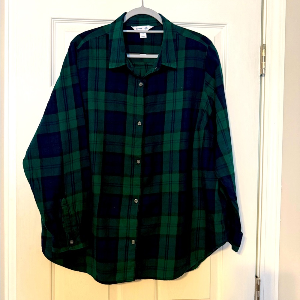 OLD NAVY “THE CLASSIC SHIRT” FLANNEL SHIRT.  GREEN/BLACK. XXL. GREAT CONDITION